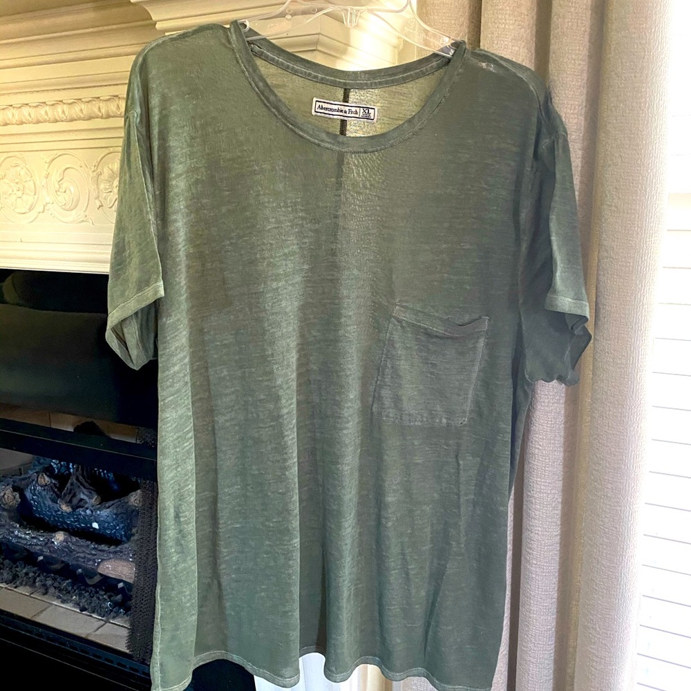 Abercrombie & Fitch green pocket tee XL
